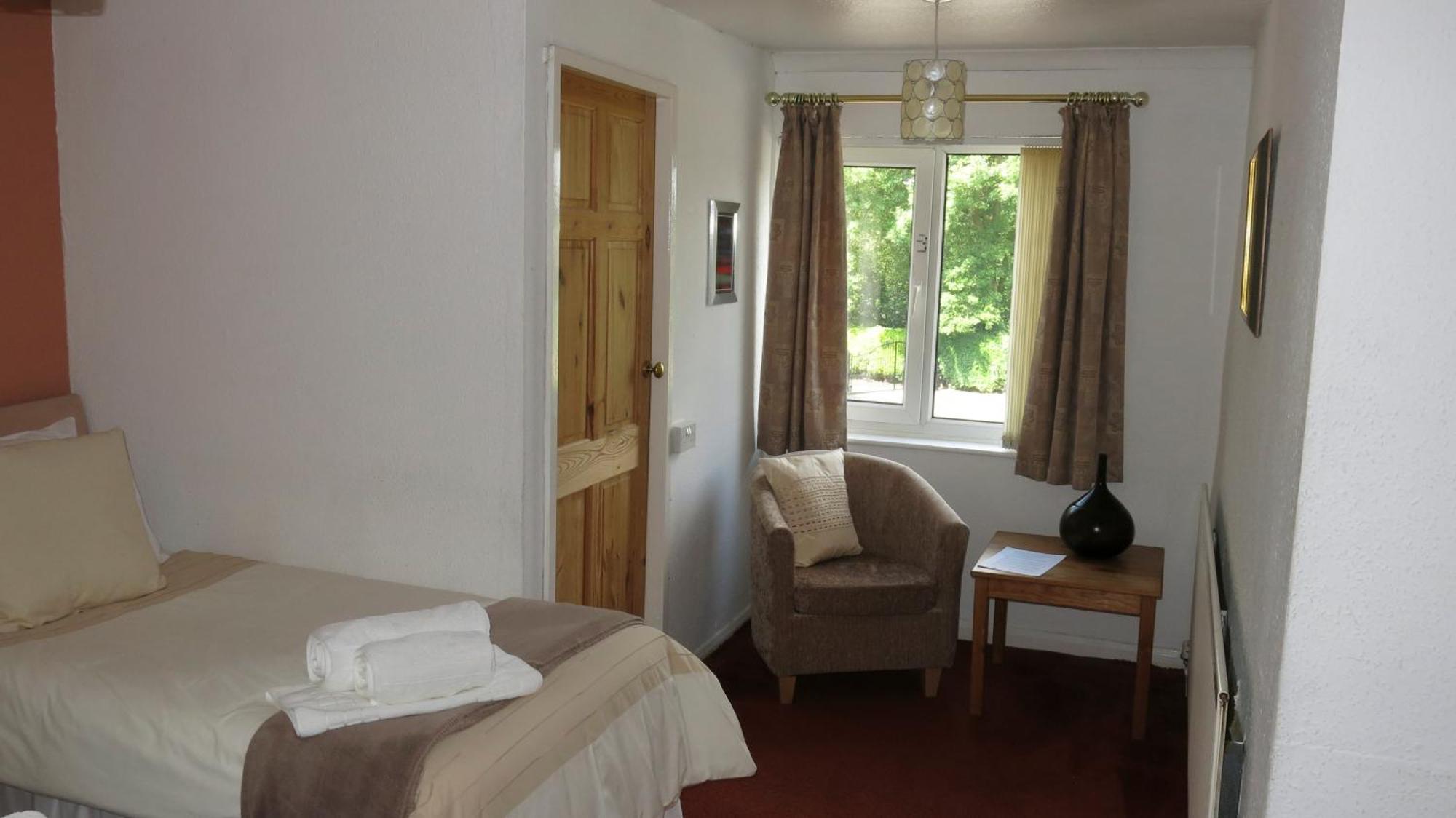 Broadwell Guest House メリダン 部屋 写真