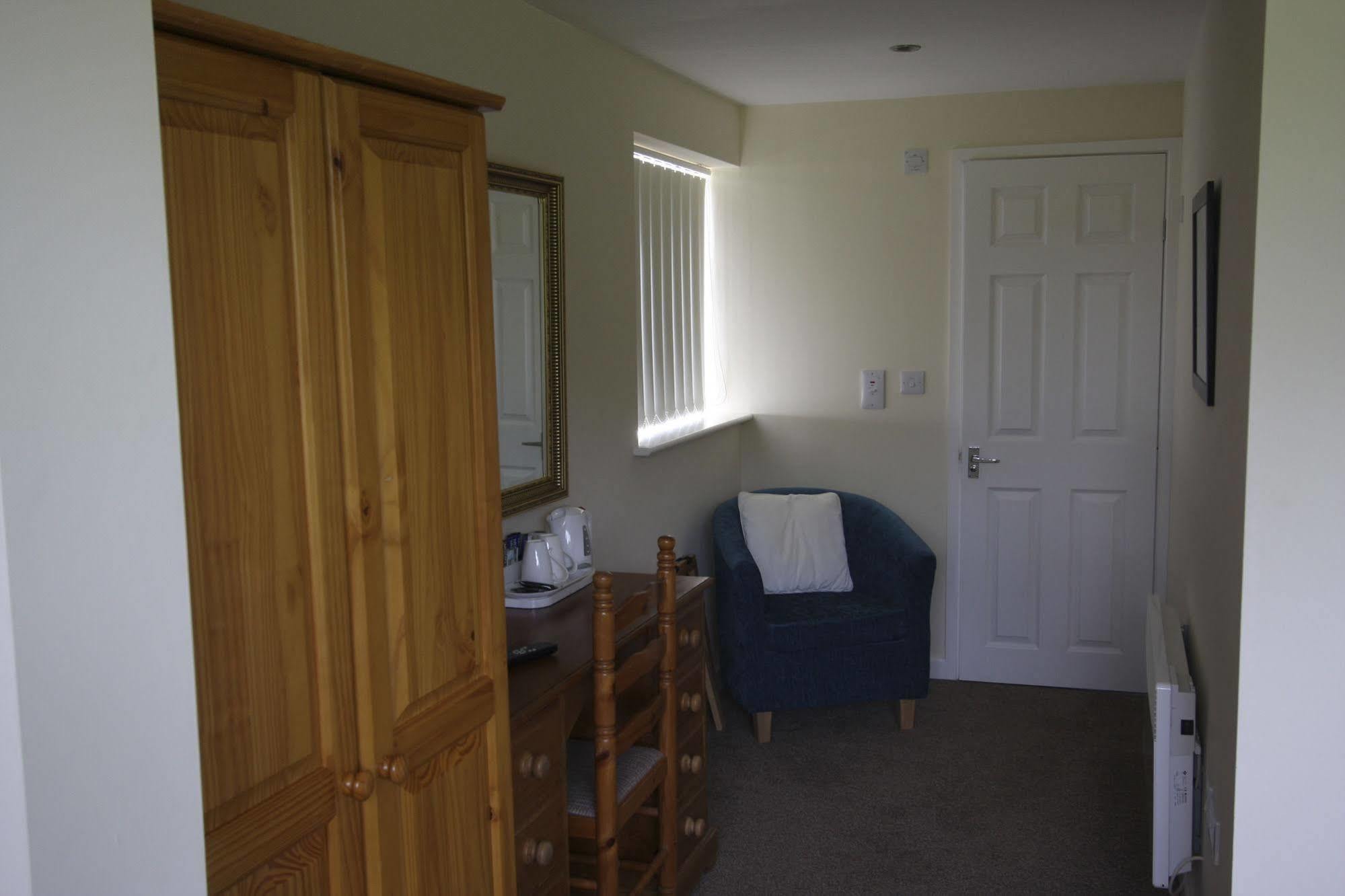 Broadwell Guest House メリダン エクステリア 写真